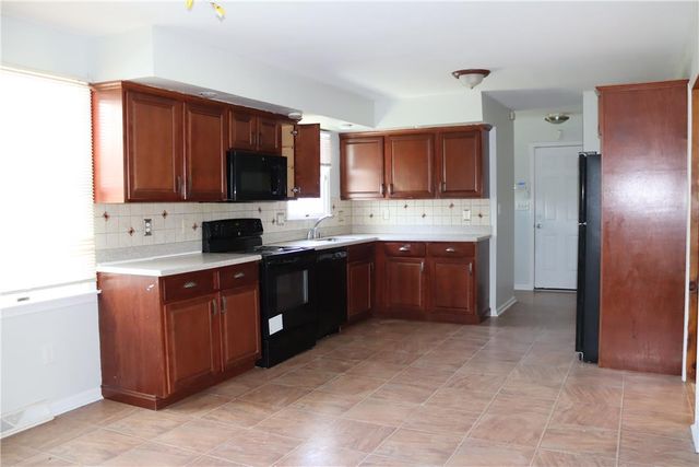 3500 Lafayette Drive, Bethlehem Twp, PA 18020