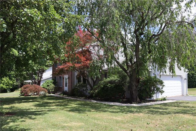 3500 Lafayette Drive, Bethlehem Twp, PA 18020