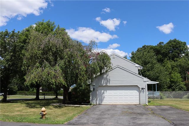 3500 Lafayette Drive, Bethlehem Twp, PA 18020