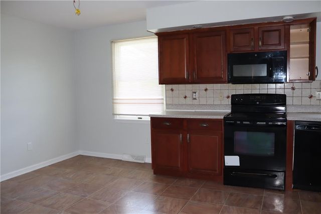 3500 Lafayette Drive, Bethlehem Twp, PA 18020
