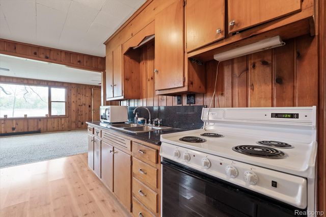 3332 Horrell Court, Fenton Charter Township, MI 48430