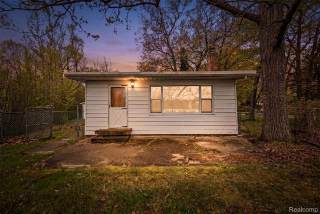 3332 Horrell Court, Fenton Charter Township, MI 48430