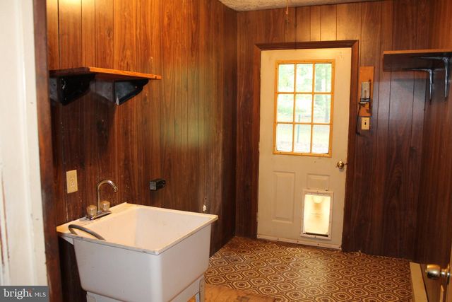 365 HILLCREST RD, Edinburg, VA 22824