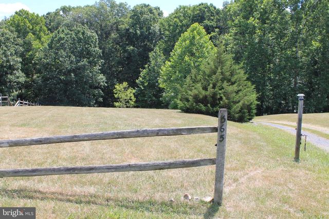 365 HILLCREST RD, Edinburg, VA 22824