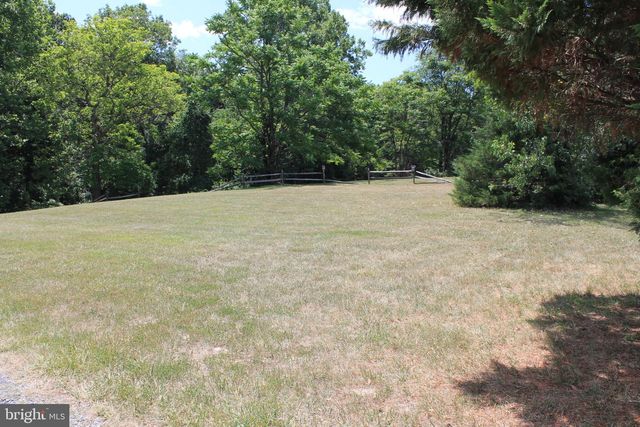 365 HILLCREST RD, Edinburg, VA 22824