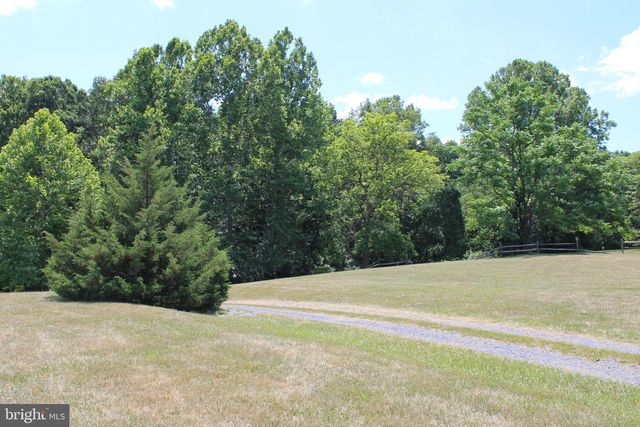 365 HILLCREST RD, Edinburg, VA 22824