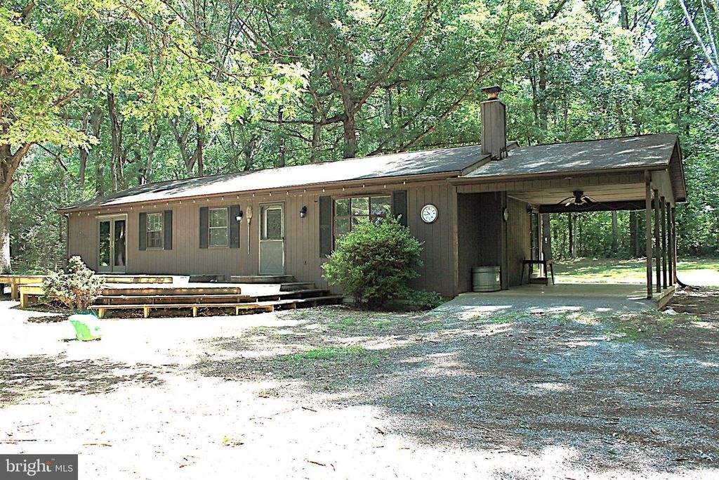 365 HILLCREST RD, Edinburg, VA 22824
