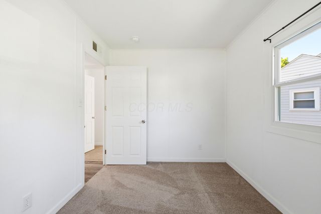 118 S Hampton Road, Columbus, OH 43213