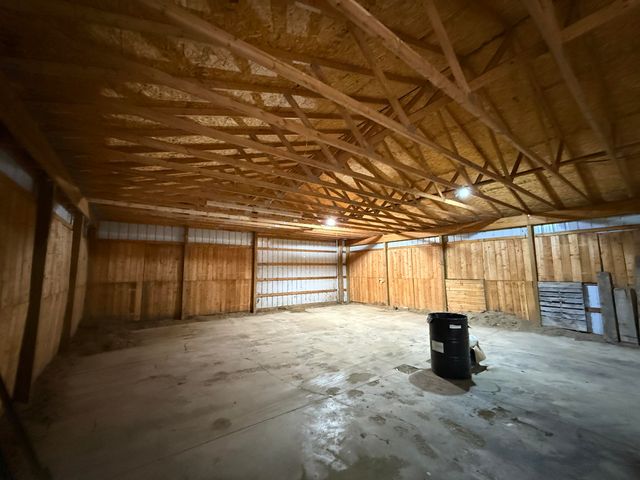 4314 W Hickory Road, Hickory Corners, MI 49060