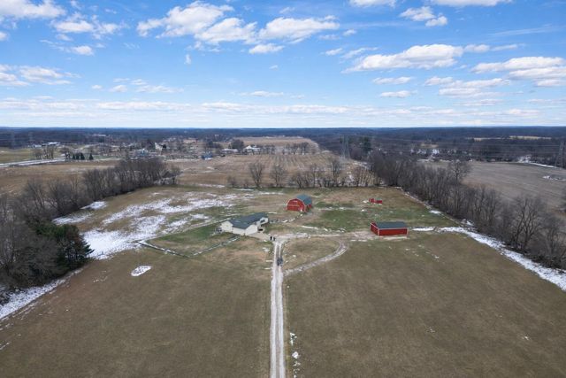 4314 W Hickory Road, Hickory Corners, MI 49060