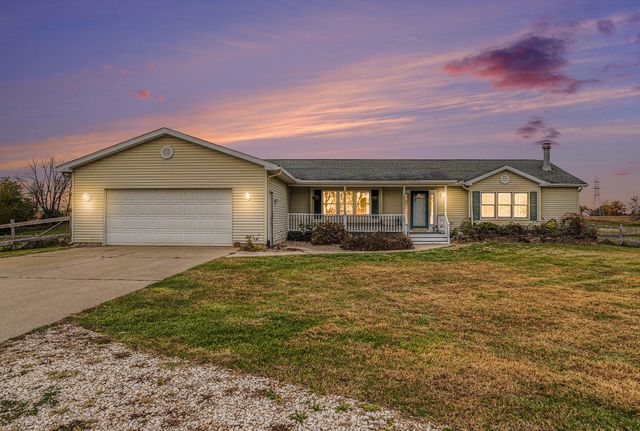 4314 W Hickory Road, Hickory Corners, MI 49060