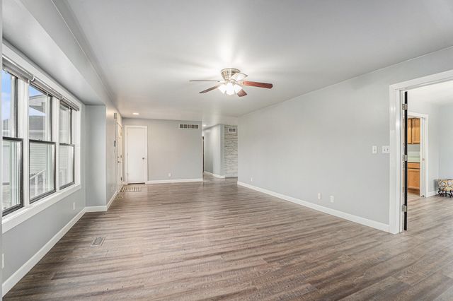 4314 W Hickory Road, Hickory Corners, MI 49060