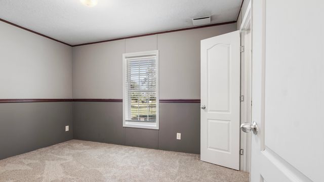 2442 Pinewood Drive, Chipley, FL 32428