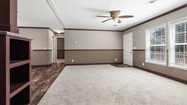 2442 Pinewood Drive, Chipley, FL 32428