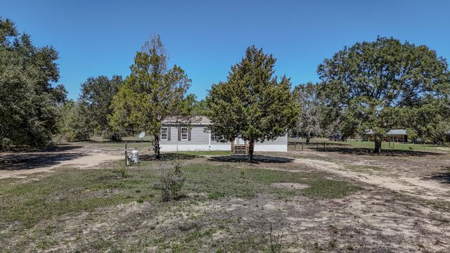 2442 Pinewood Drive, Chipley, FL 32428