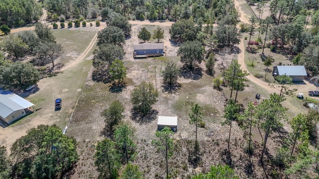 2442 Pinewood Drive, Chipley, FL 32428