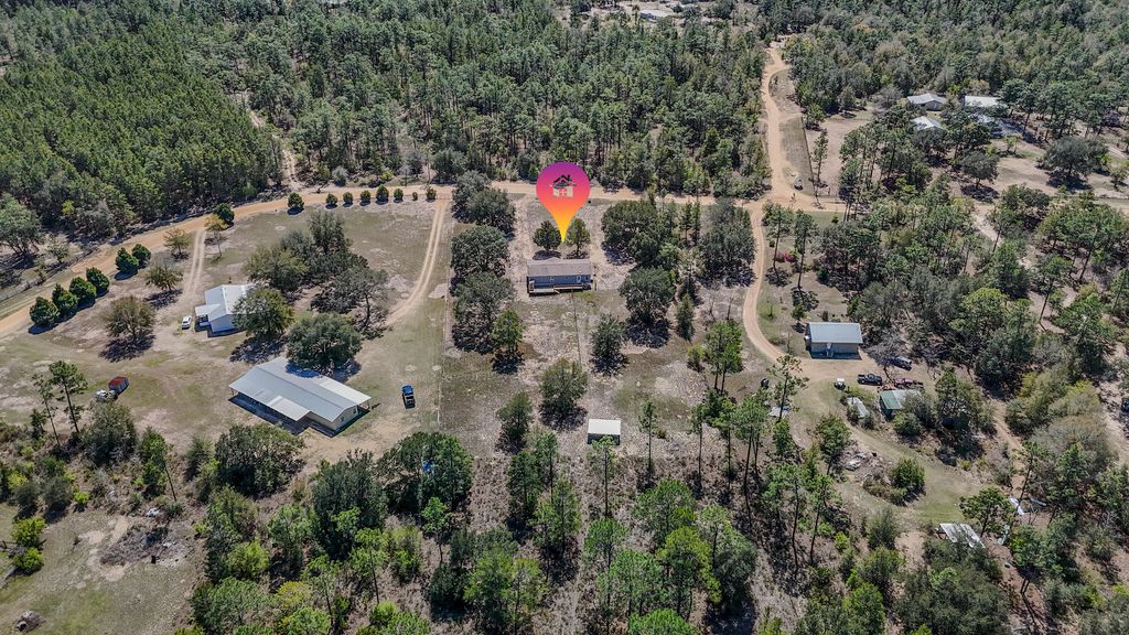 2442 Pinewood Drive, Chipley, FL 32428