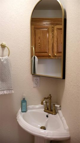 116500 S 4249 Road, Eufaula, OK 74432