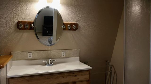 116500 S 4249 Road, Eufaula, OK 74432