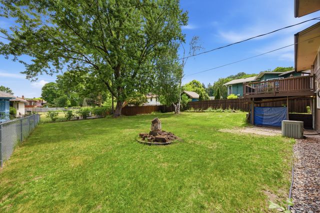 48 Winthrop Street N, Saint Paul, MN 55119