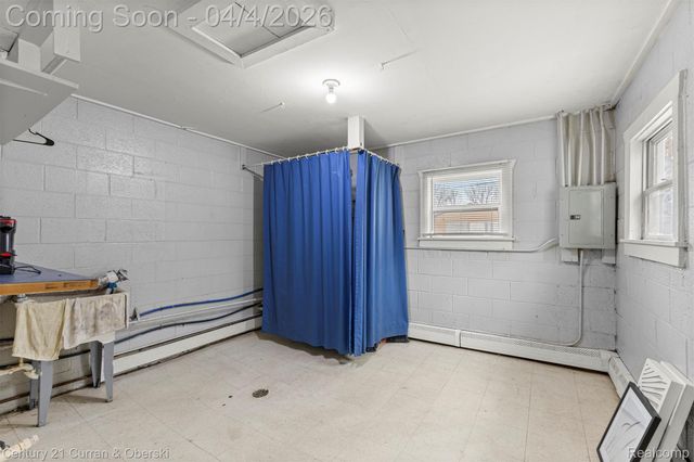 23020 Albion Avenue, Farmington Hills, MI 48336