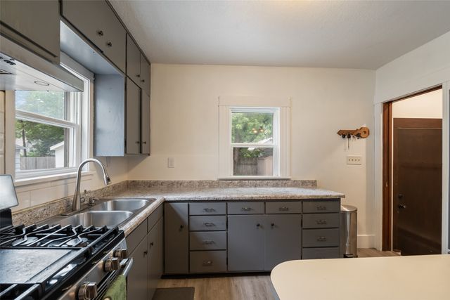 730 Arthur Avenue, Des Moines, IA 50316