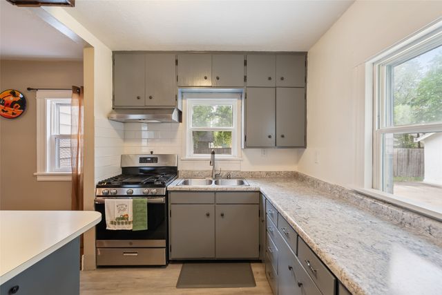 730 Arthur Avenue, Des Moines, IA 50316