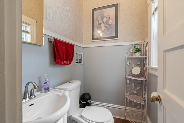 730 Arthur Avenue, Des Moines, IA 50316