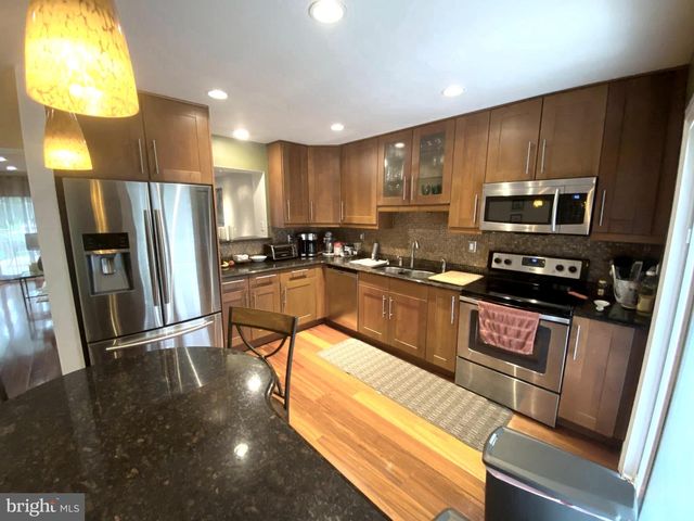 2104 SENECA RUN, Ambler, PA 19002