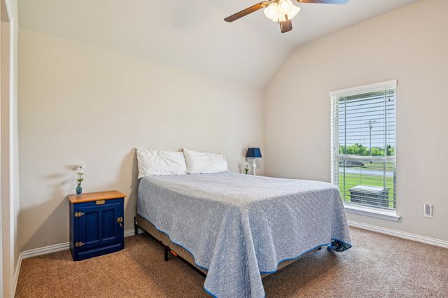 100 Pack Saddle Trail, Weatherford, TX 76088