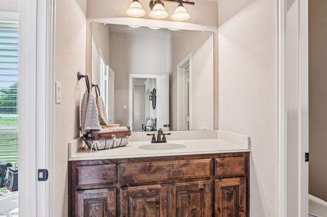 100 Pack Saddle Trail, Weatherford, TX 76088