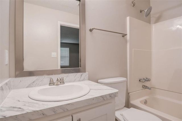 1000 Lake Ridge Parkways 0512, Riverdale, GA 30296