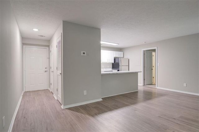 1000 Lake Ridge Parkways 0512, Riverdale, GA 30296