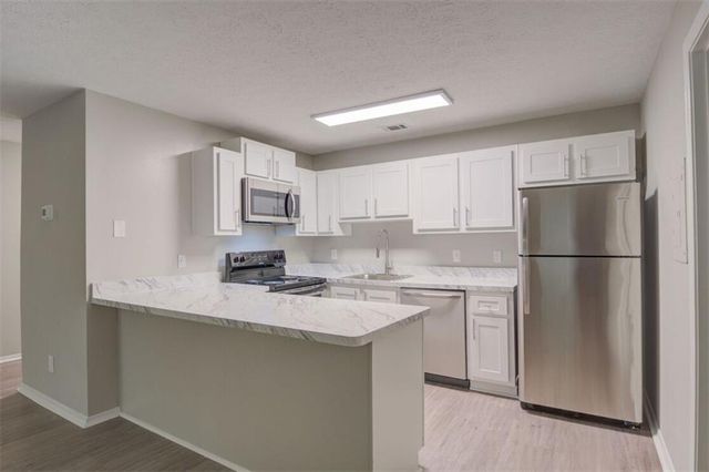 1000 Lake Ridge Parkways 0512, Riverdale, GA 30296