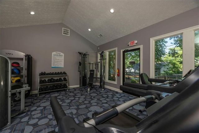 1000 Lake Ridge Parkways 0512, Riverdale, GA 30296