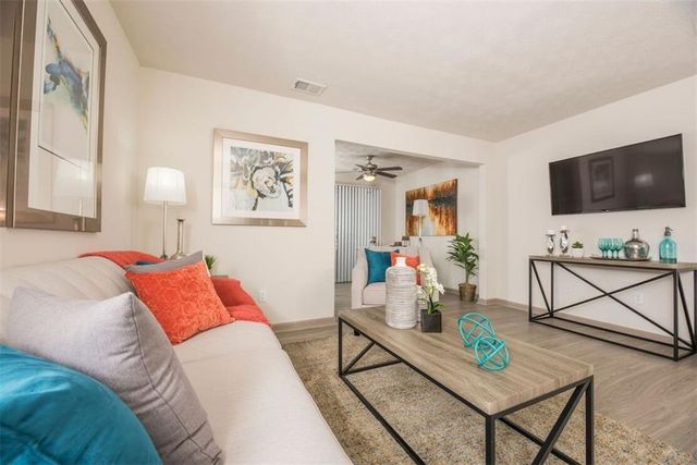 1000 Lake Ridge Parkways 0512, Riverdale, GA 30296