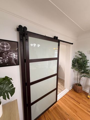 2611 Colrain Drive, Waterford, MI 48328