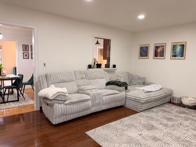 2611 Colrain Drive, Waterford, MI 48328