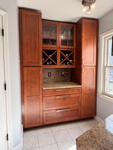 2611 Colrain Drive, Waterford, MI 48328