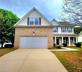665 Pecan Ridge Circle, Kernersville, NC 27284