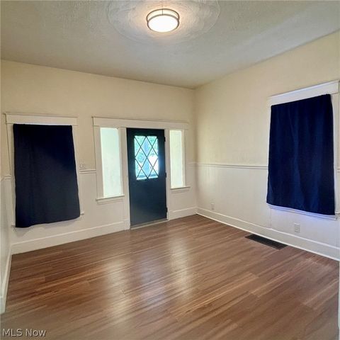1629 Manhattan Avenue, Youngstown, OH 44509