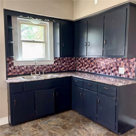 1629 Manhattan Avenue, Youngstown, OH 44509
