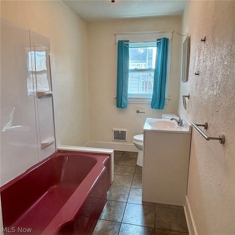1629 Manhattan Avenue, Youngstown, OH 44509