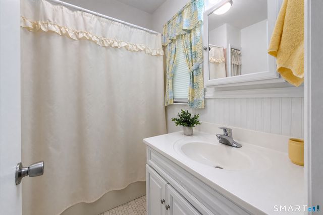 16 Jotham Road, New Milford, CT 06776