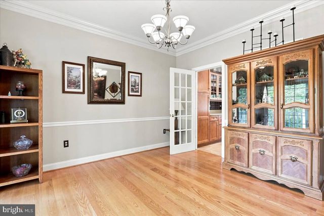 4854 CHERRY RUN RD, Hedgesville, WV 25427