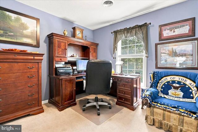 4854 CHERRY RUN RD, Hedgesville, WV 25427