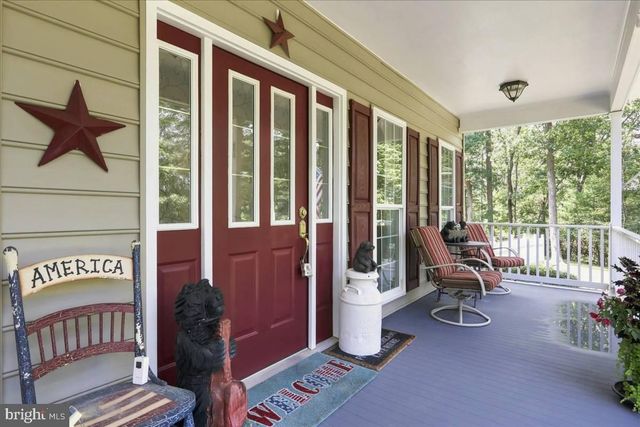 4854 CHERRY RUN RD, Hedgesville, WV 25427