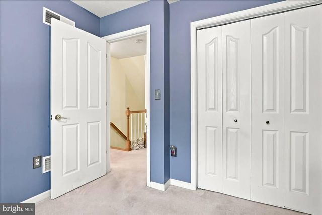 4854 CHERRY RUN RD, Hedgesville, WV 25427
