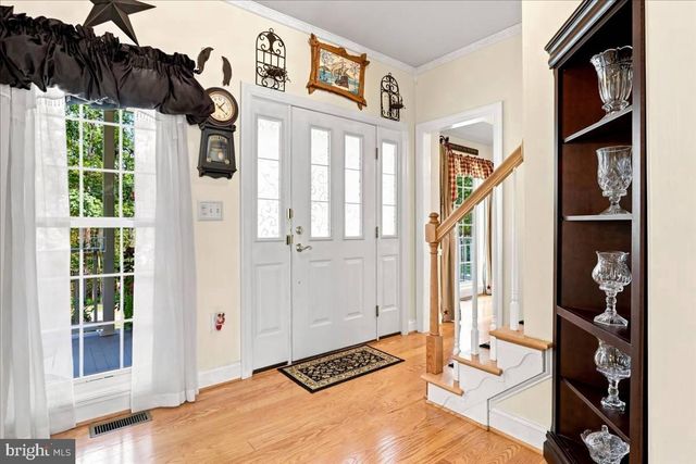 4854 CHERRY RUN RD, Hedgesville, WV 25427
