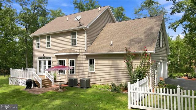 4854 CHERRY RUN RD, Hedgesville, WV 25427
